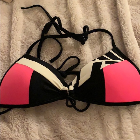 Body Glove Other - Body Glove bikini top